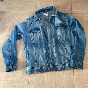 Denim jacket. Old Navy. Worn less than 5 times. Great condition.